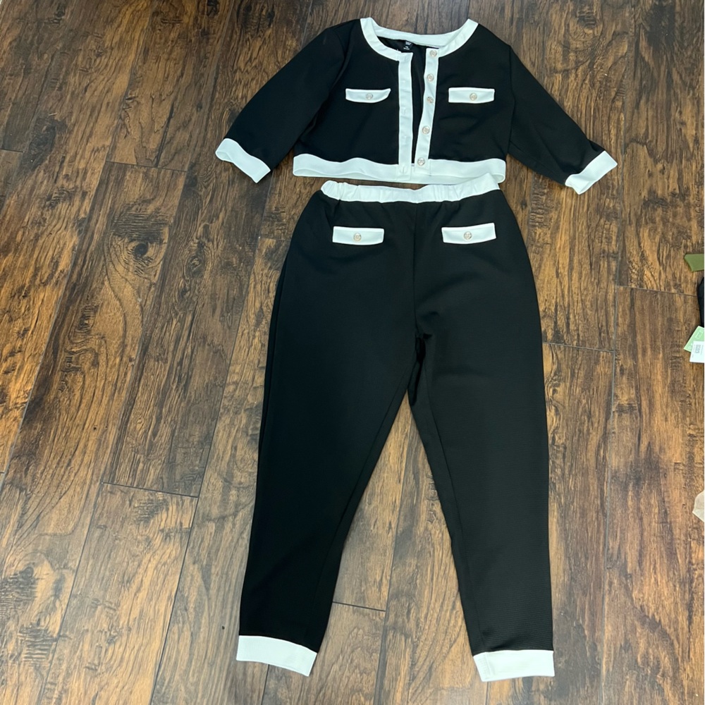 Shein 2 piece 1X. Plus Contrast Trim Jacket & Pants